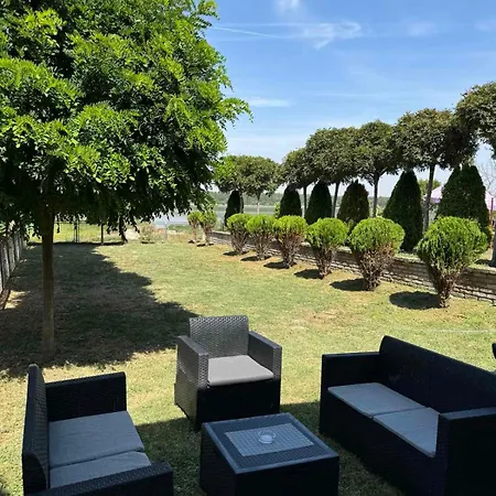 Case de vacanță Dunavska Oaza Beocin